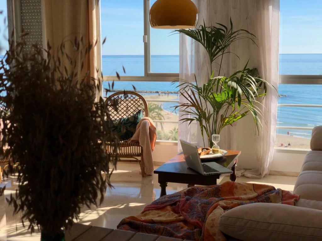 Stunning Sea View Apartment *